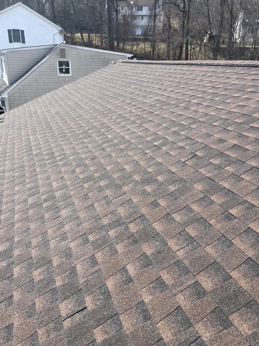 Field view of new GAF Timberline HDZ Hickory shingles — Rockaway, NJ